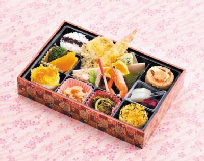 沖縄本島南部を中心に仕出し・会議弁当・イベント弁当・オードブルを提供している花華フーズです。こはる 1,566円 沖縄本島南部を中心に仕出し・会議弁当・イベント弁当・オードブルを提供している花華フーズです。こはる 1,566円